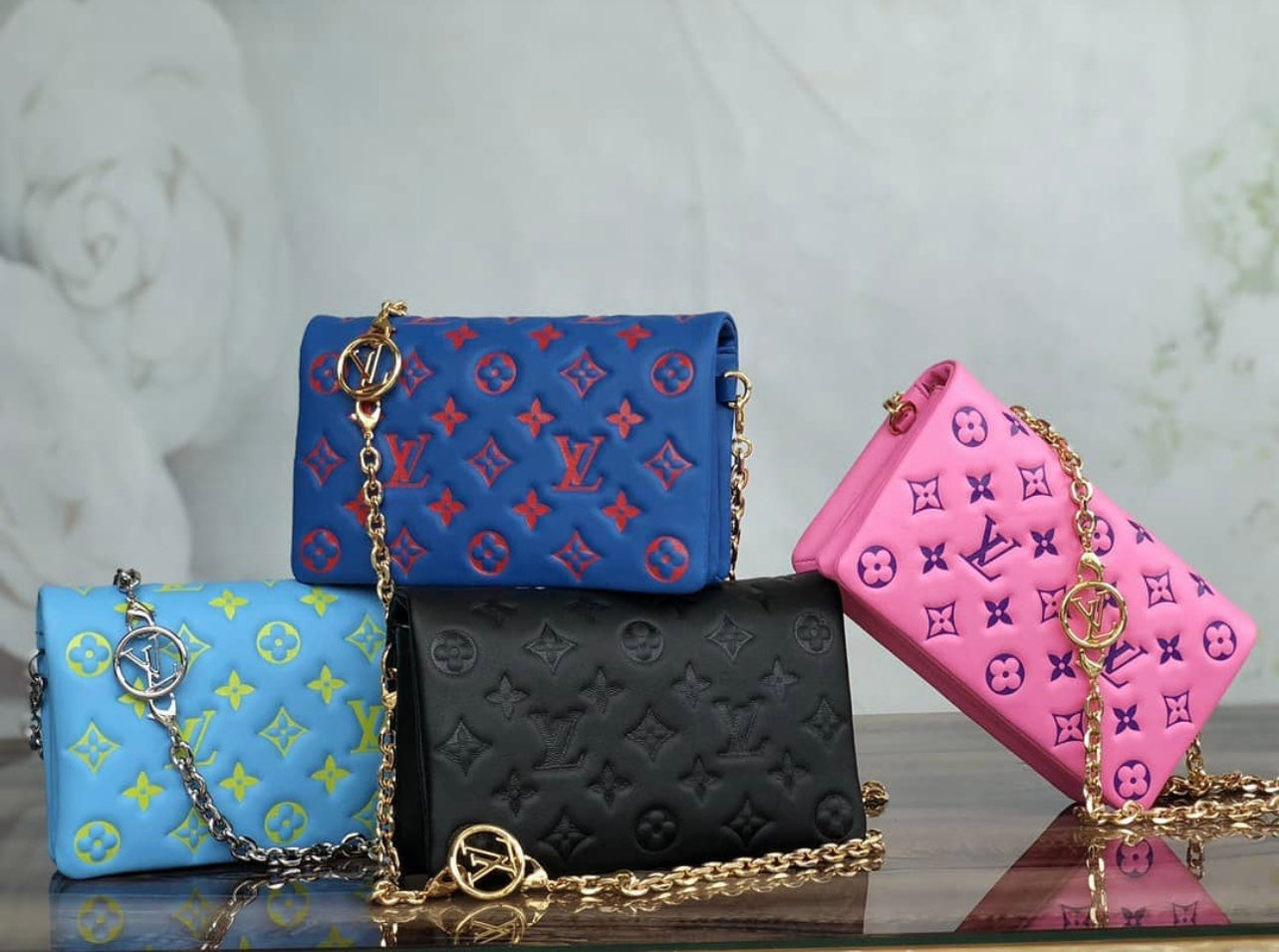 Coussin Pochette