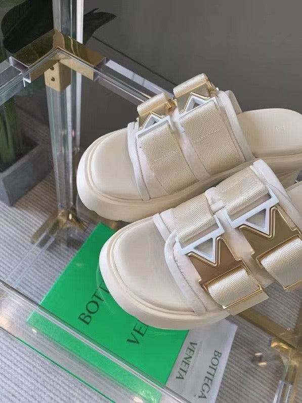 Flash Sandals