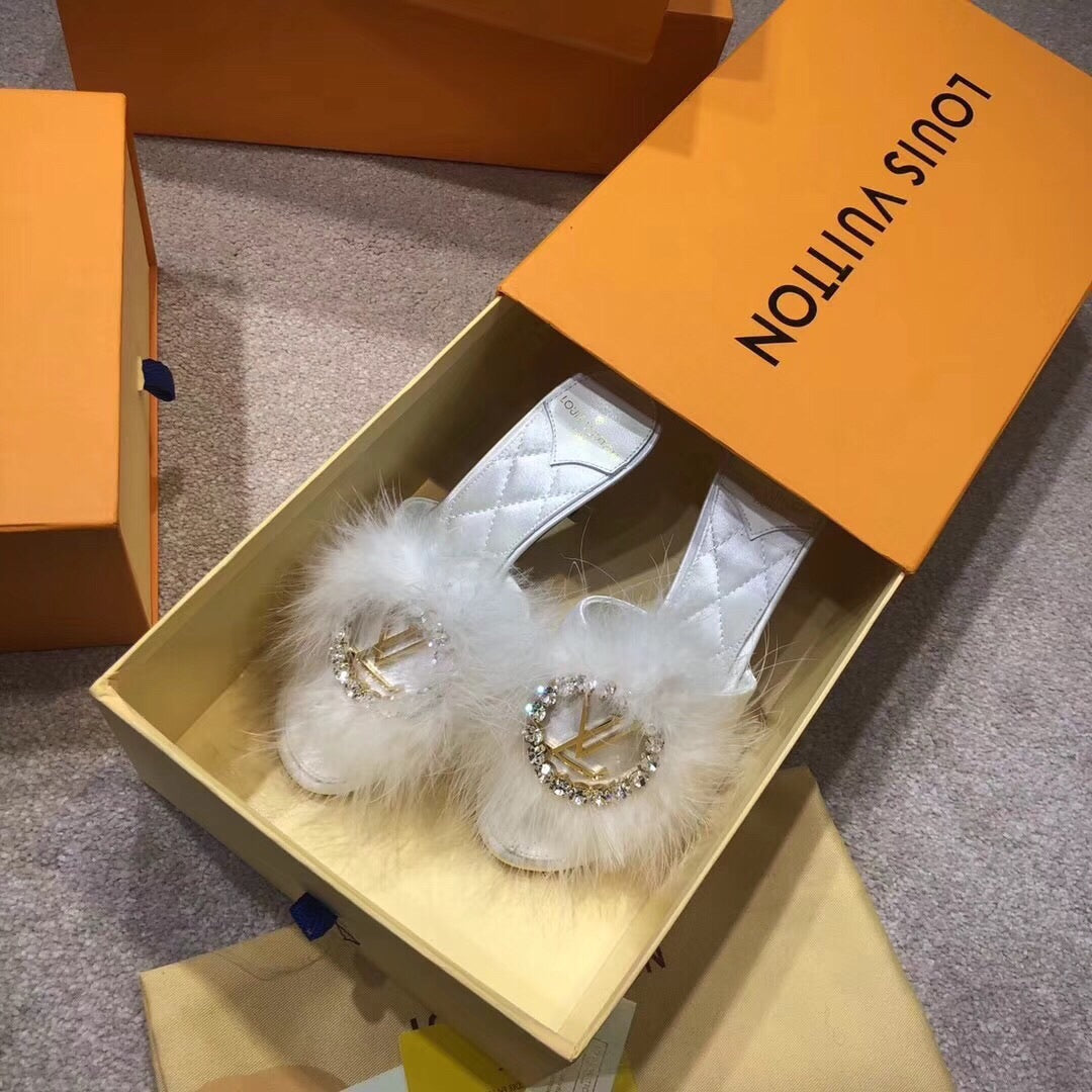 Madeleine Mules