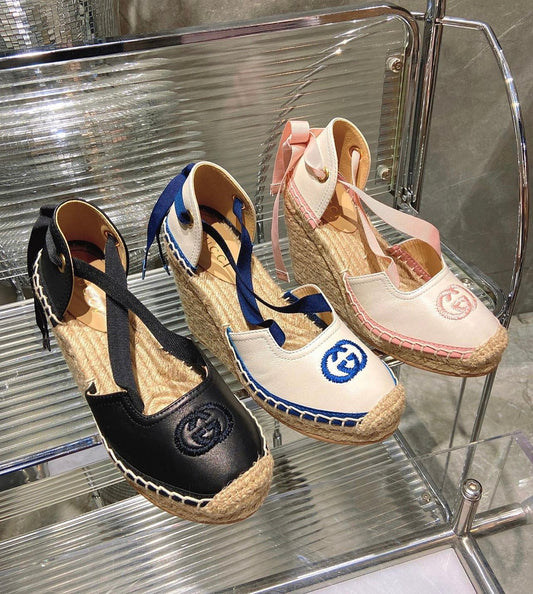 GG Ribbon Wedges
