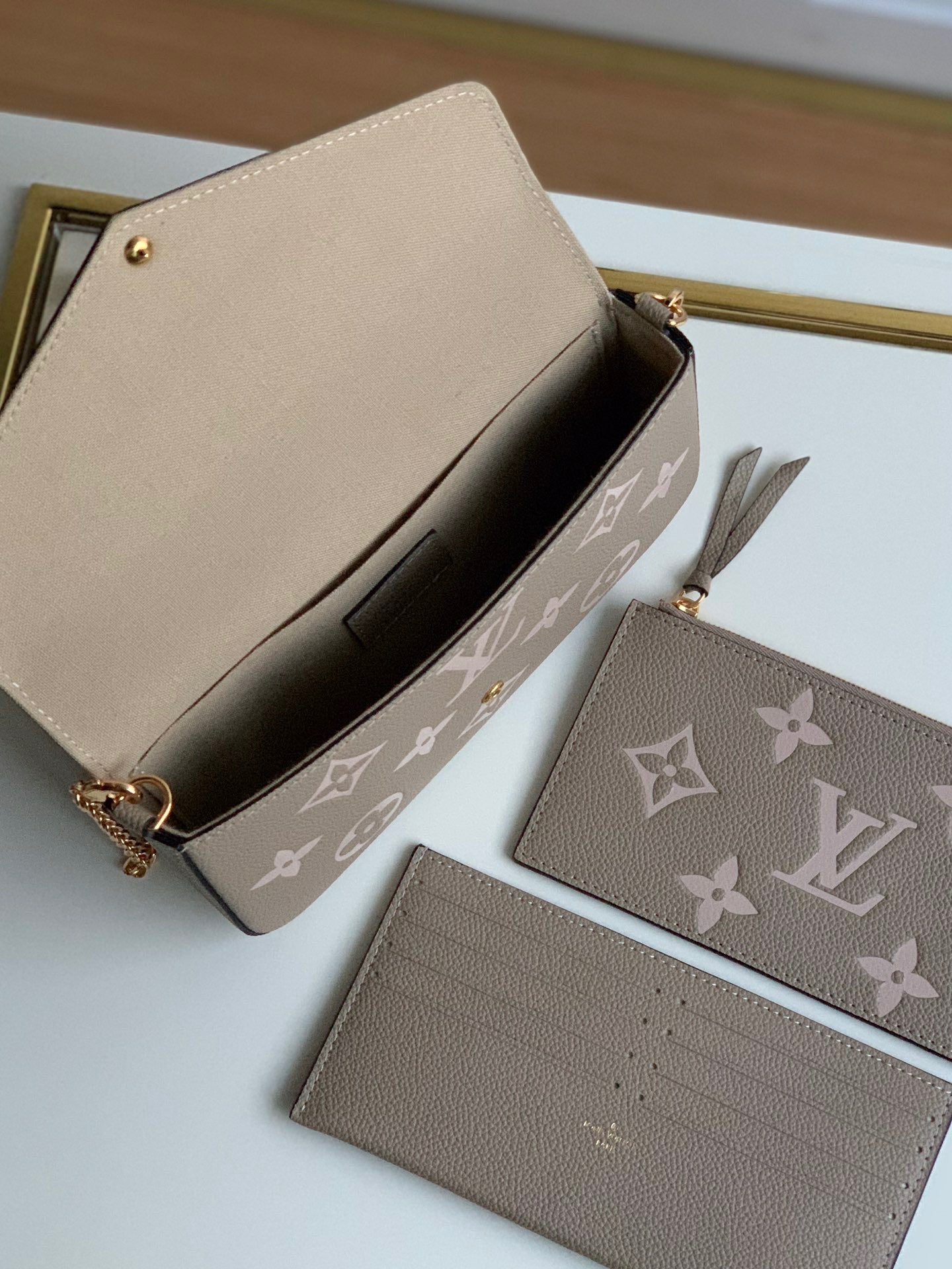 Pochette Felicie