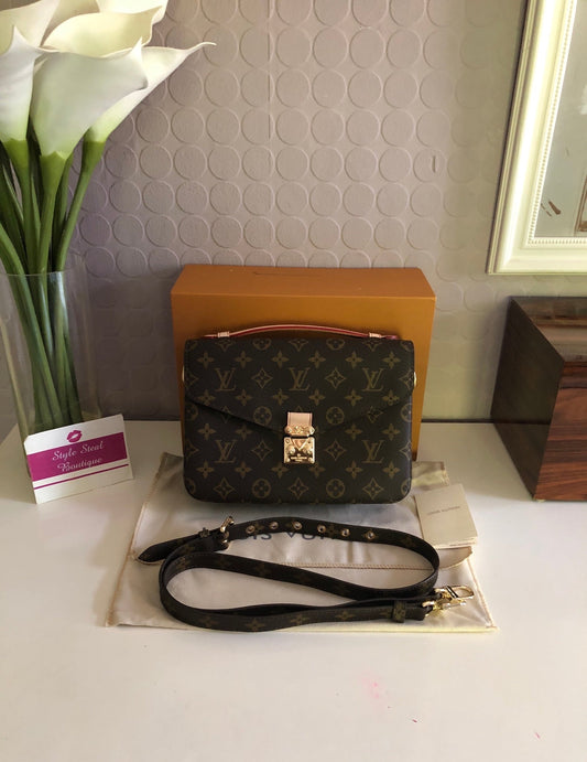 Pochette Metis
