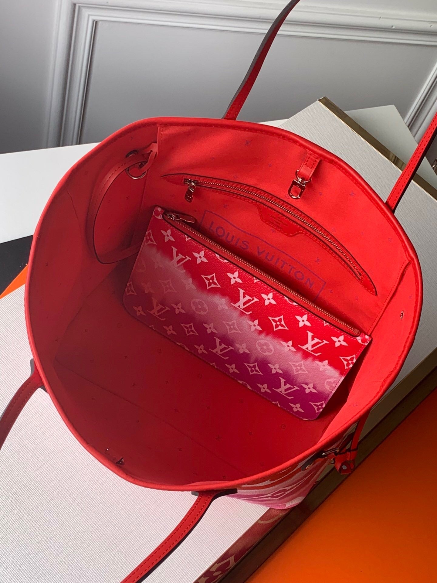 Escale Neverfull