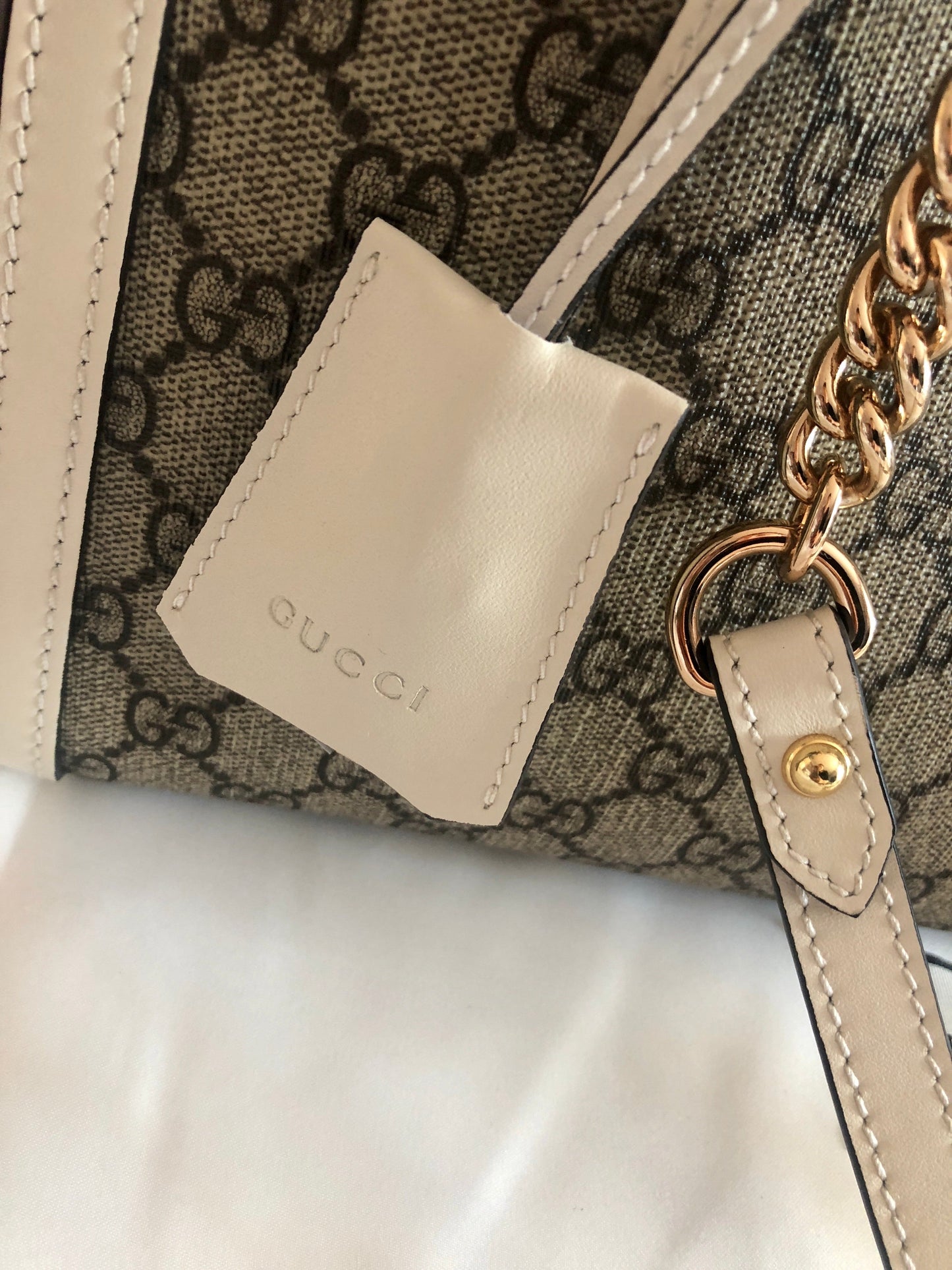 Padlock Medium Shoulder Bag