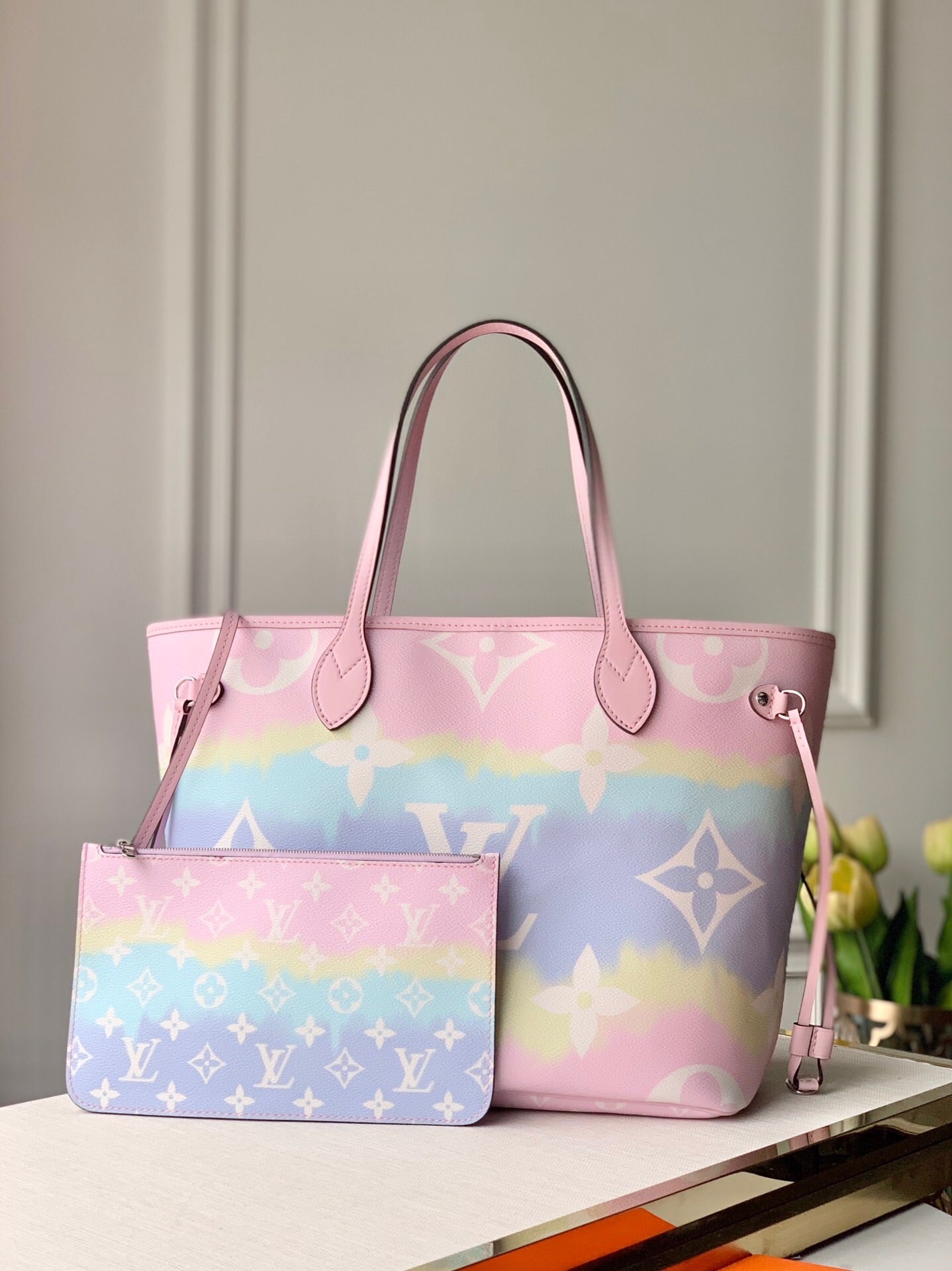 Escale Neverfull