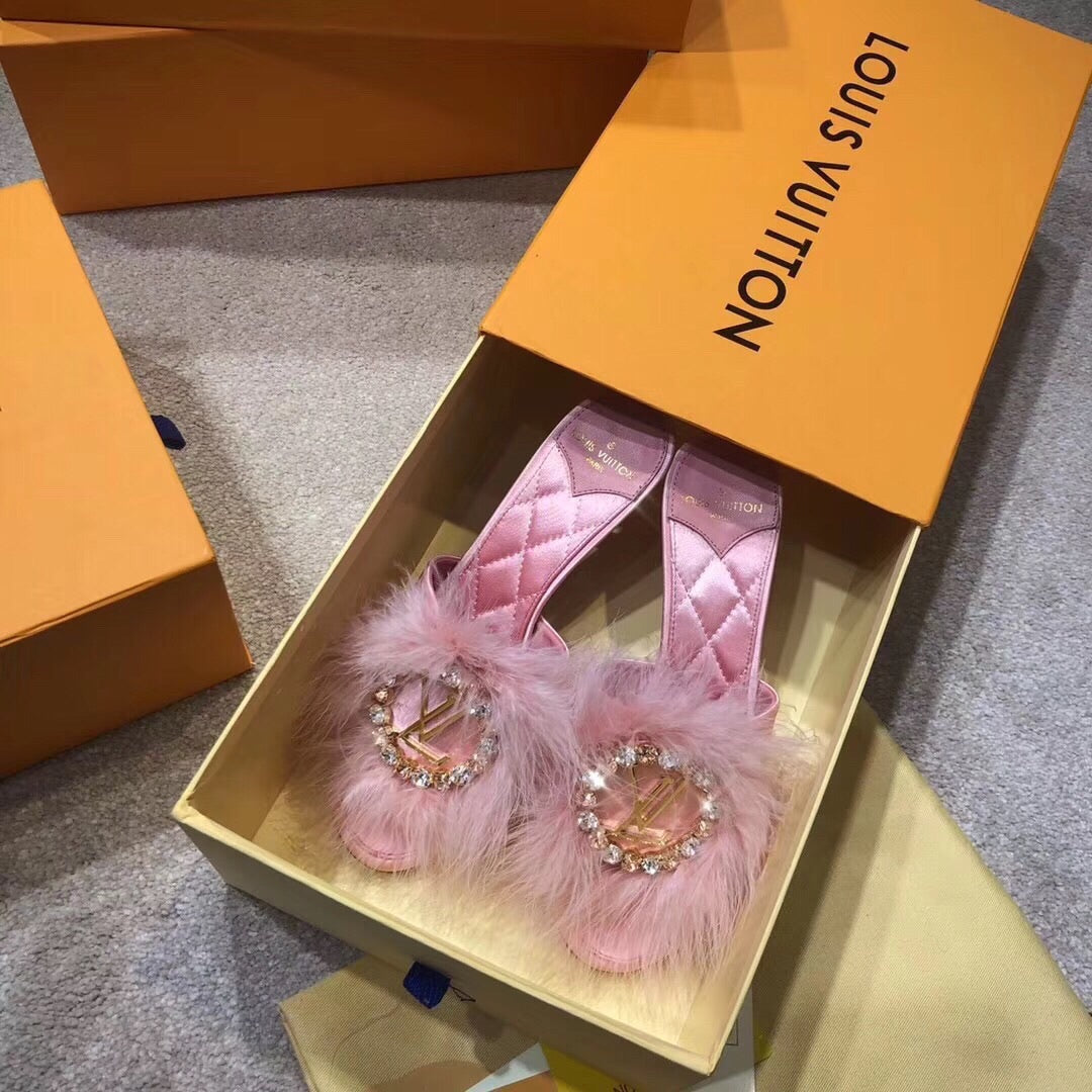 Madeleine Mules