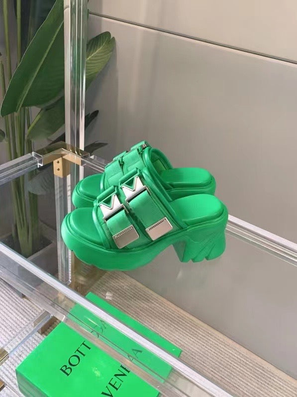 Flash Sandals