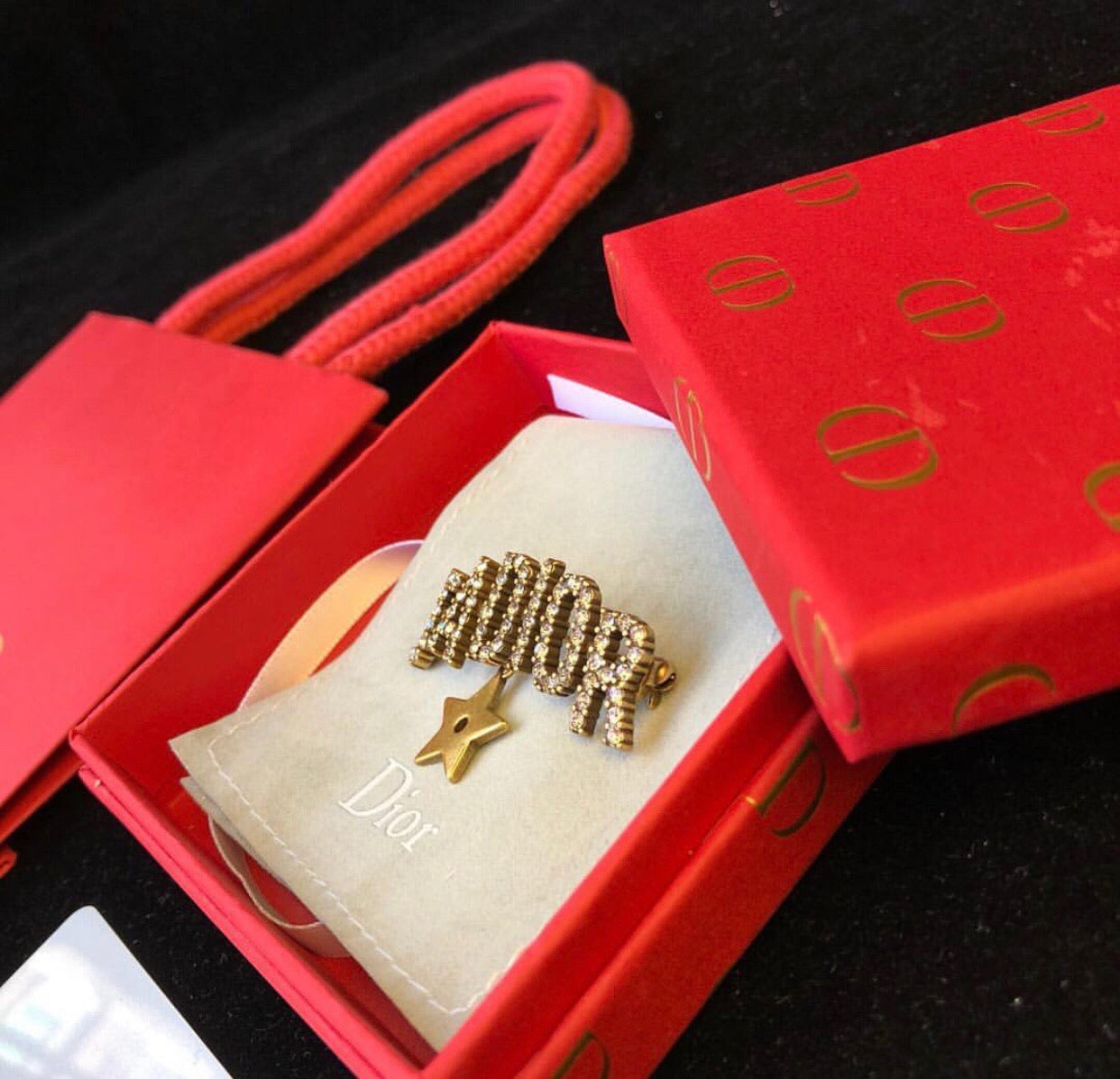 J’Adior Brooch