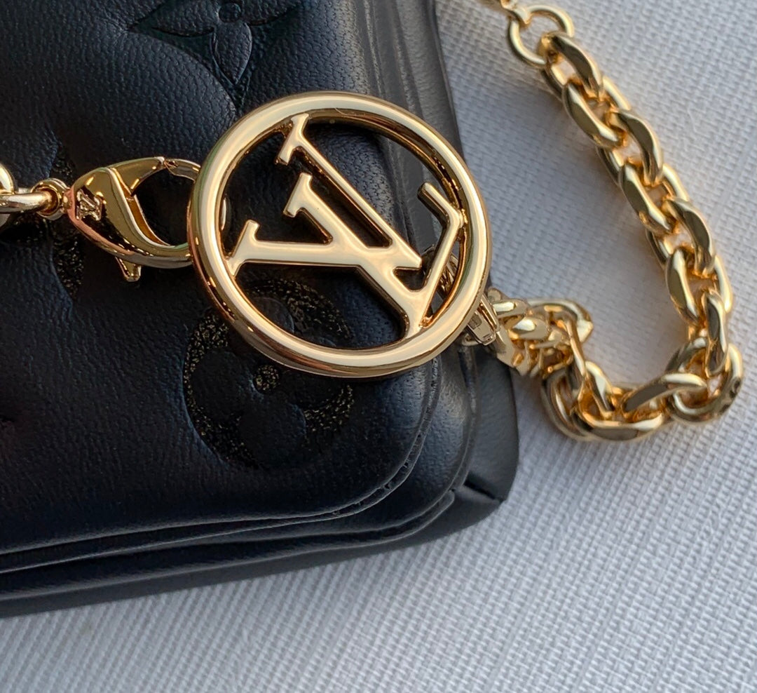 Coussin Pochette