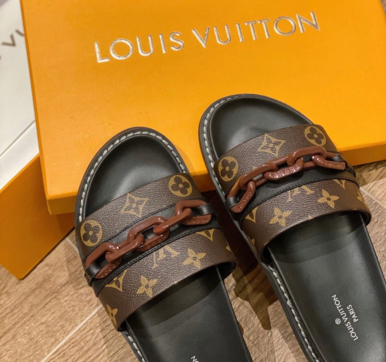 Chain Slides