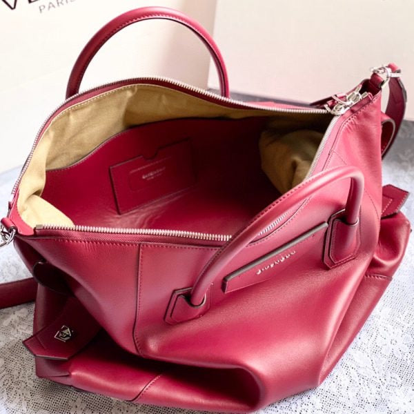 Antigona Soft Leather