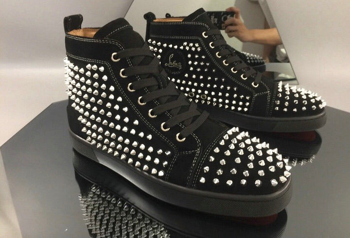 Louis Spikes Womens