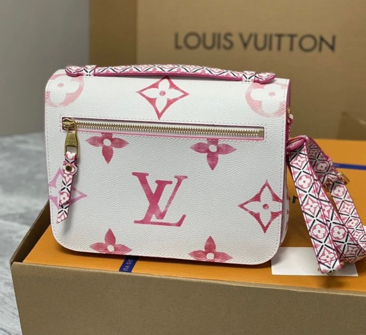 Pochette Metis