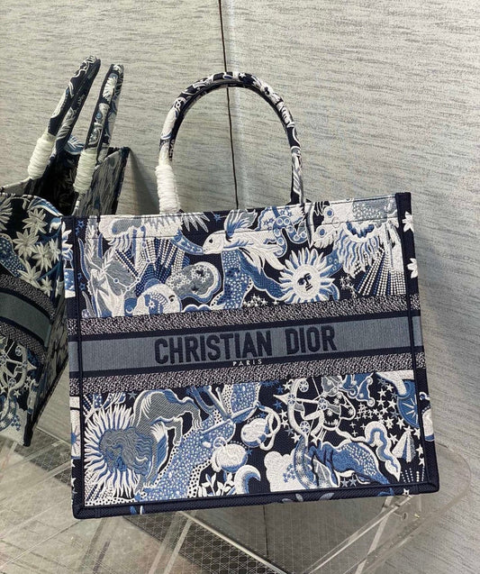 Medium Book Tote