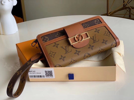 Dauphine Wallet