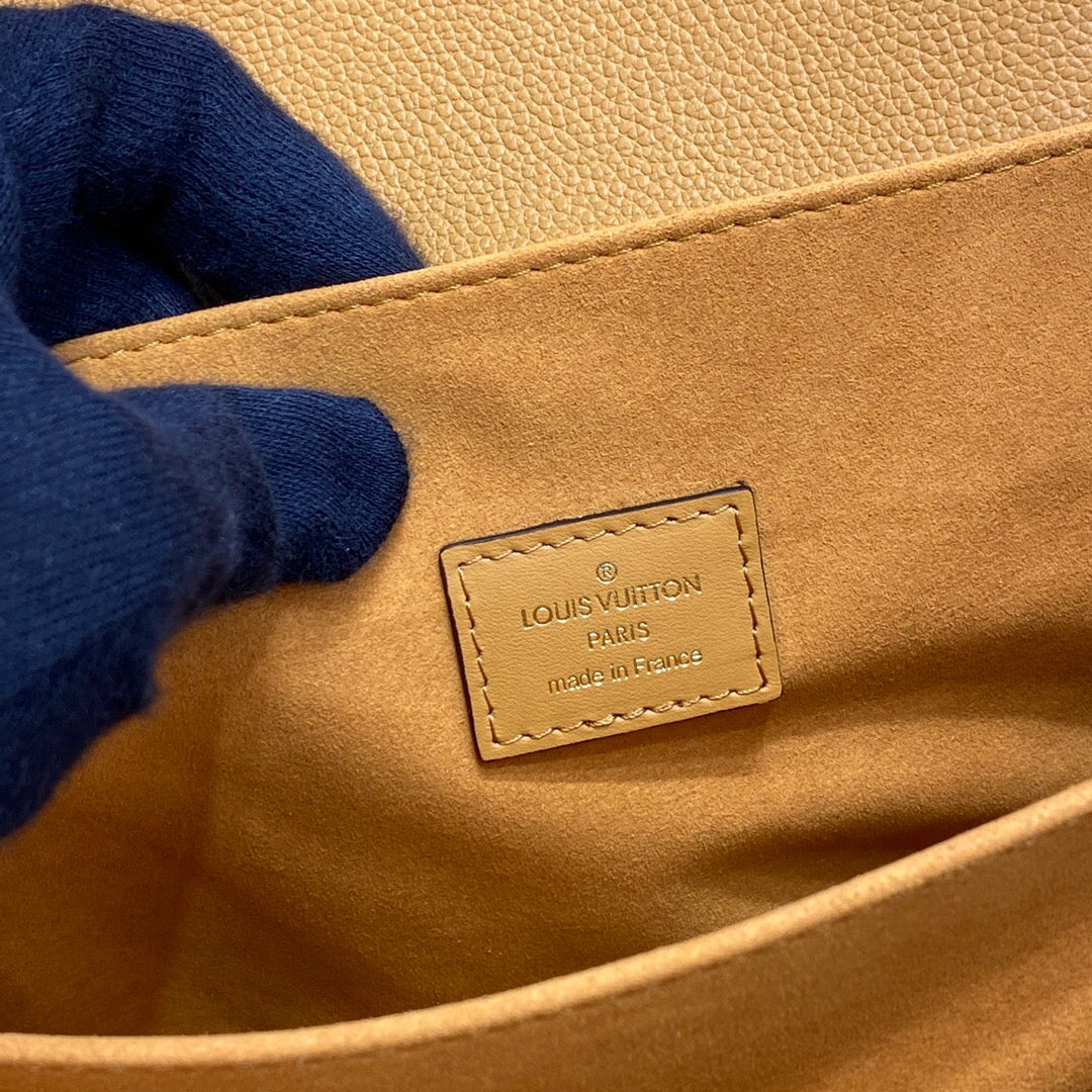Pochette Metis