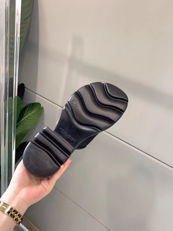 Flash Sandals