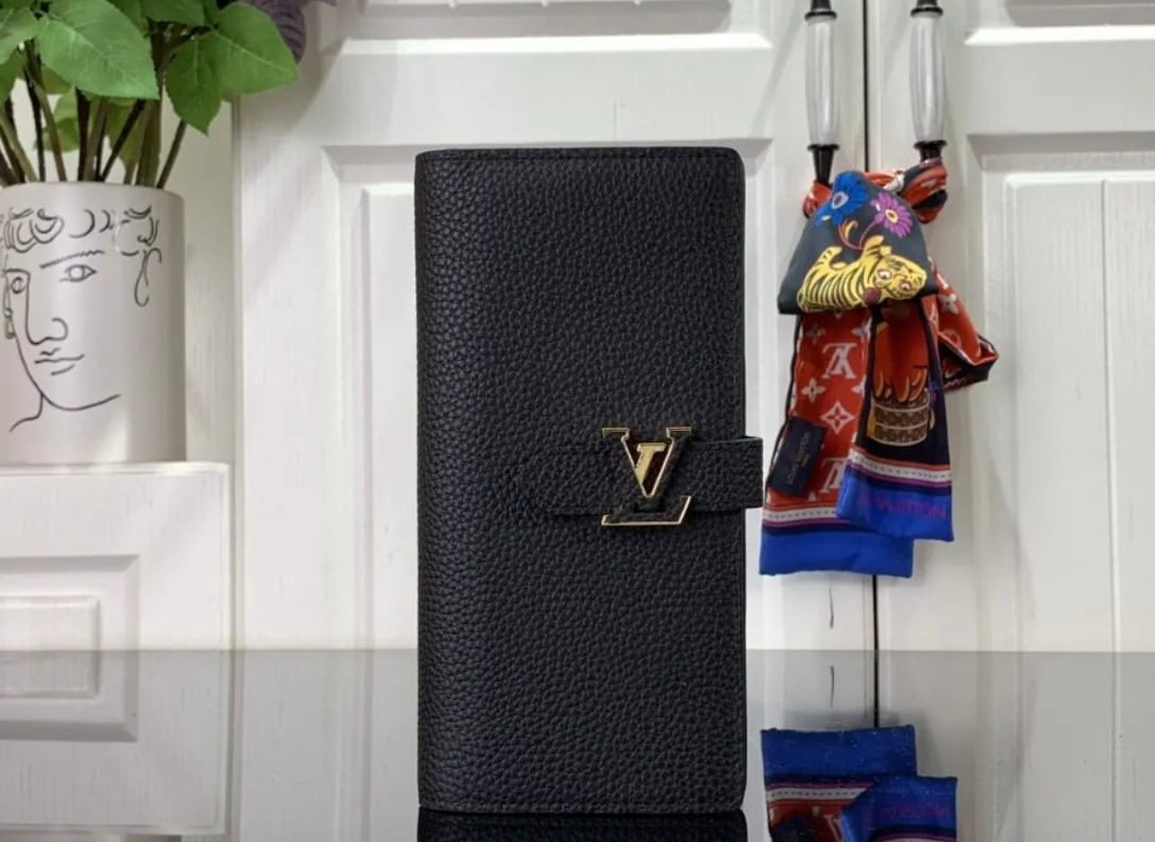Vertical Wallet