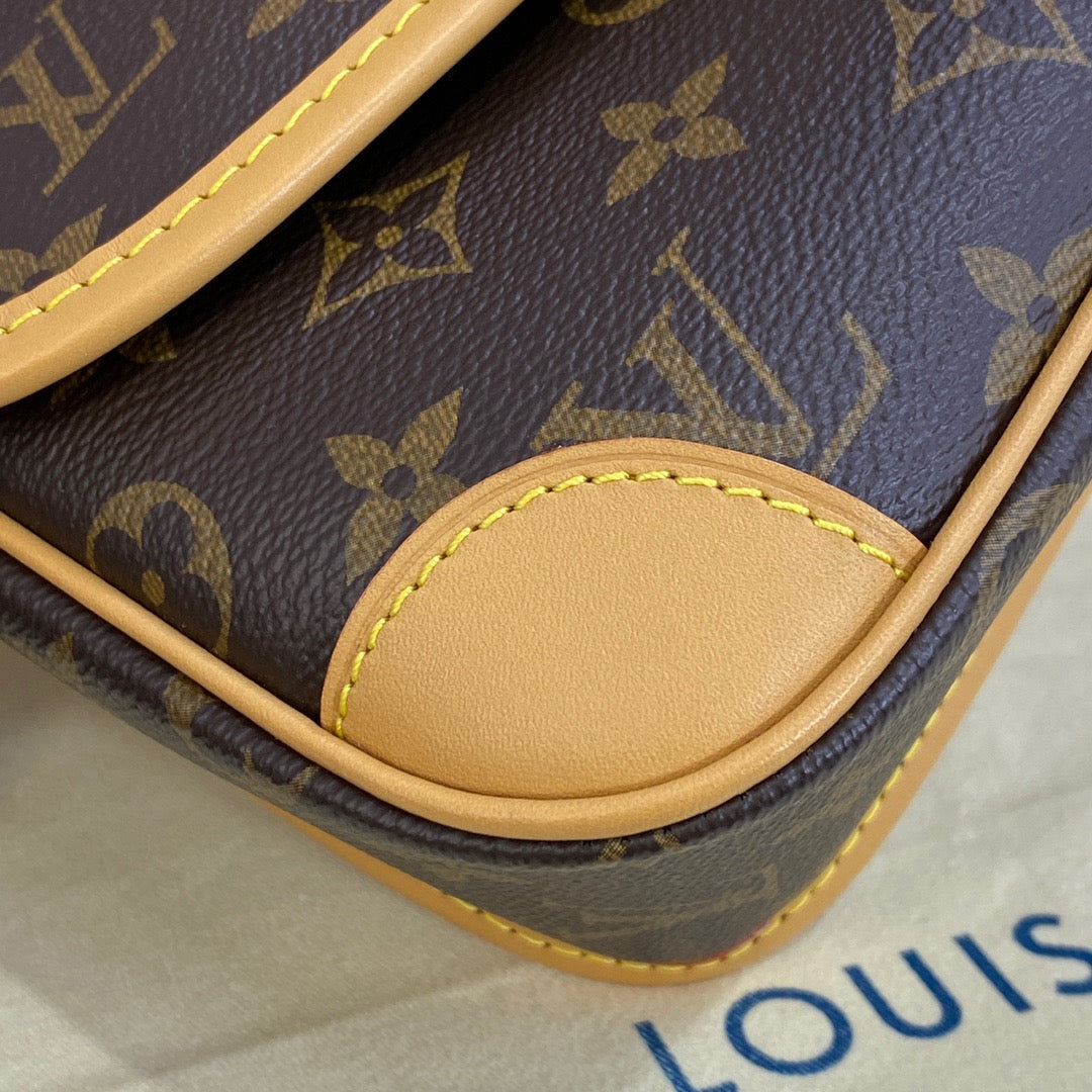 Diane Satchel