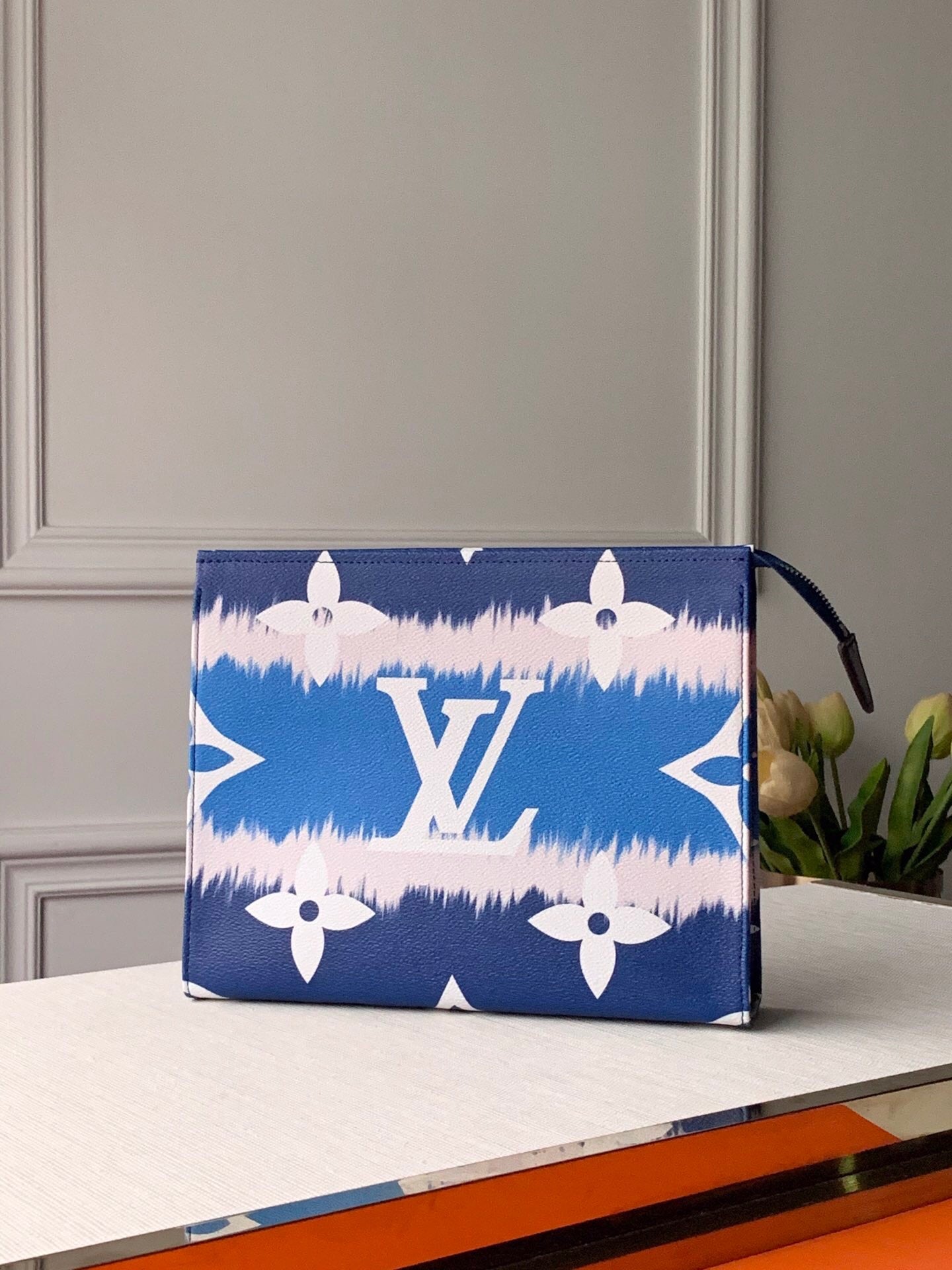 Escale Toiletry Pouch 26