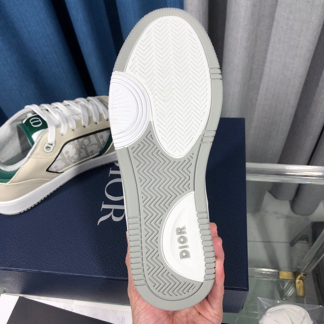 B30 Sneaker