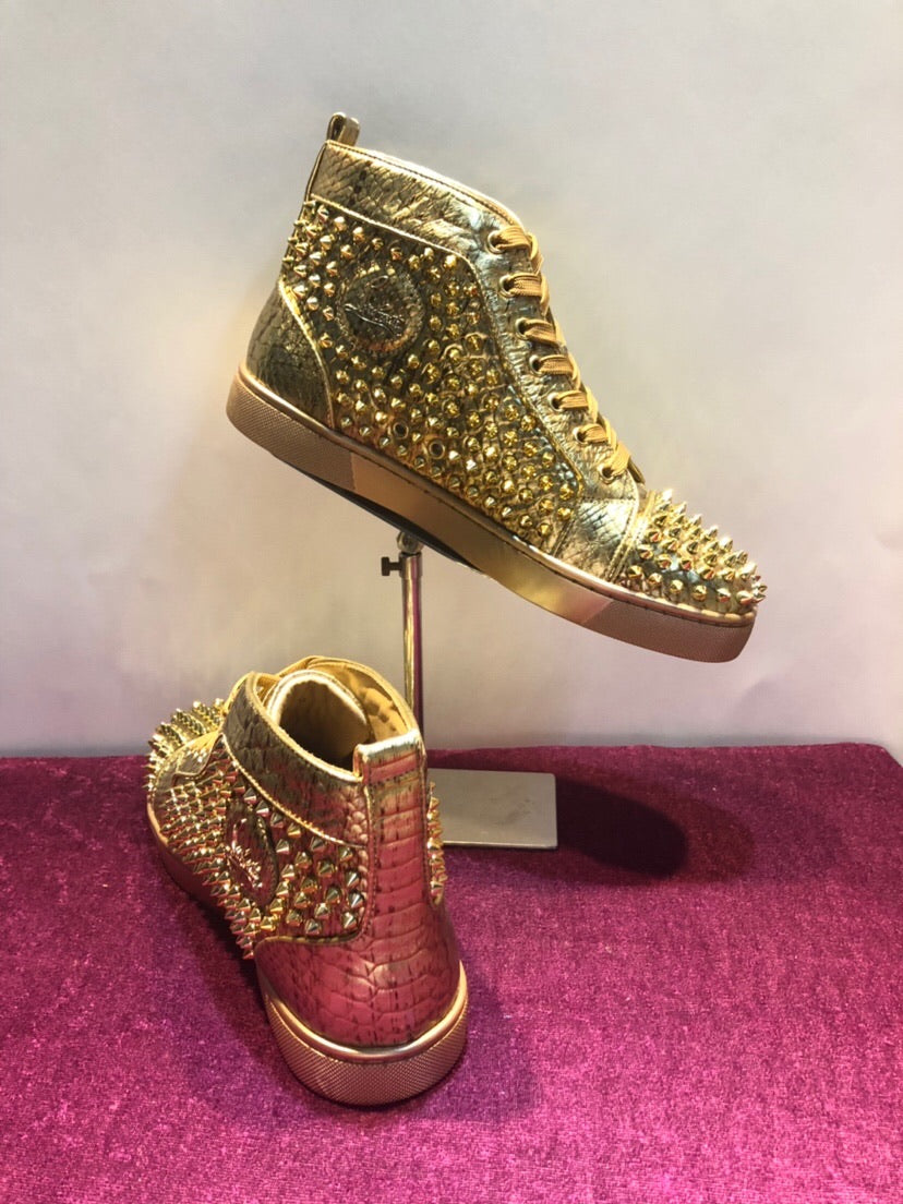 Louis Spikes Womens