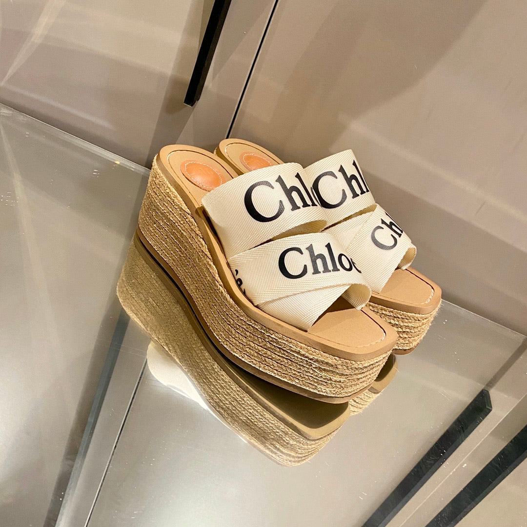 Woody Wedges