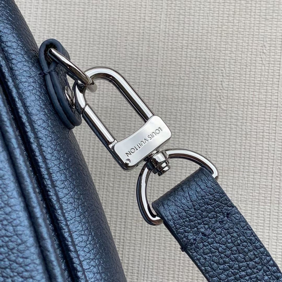 Pochette Metis