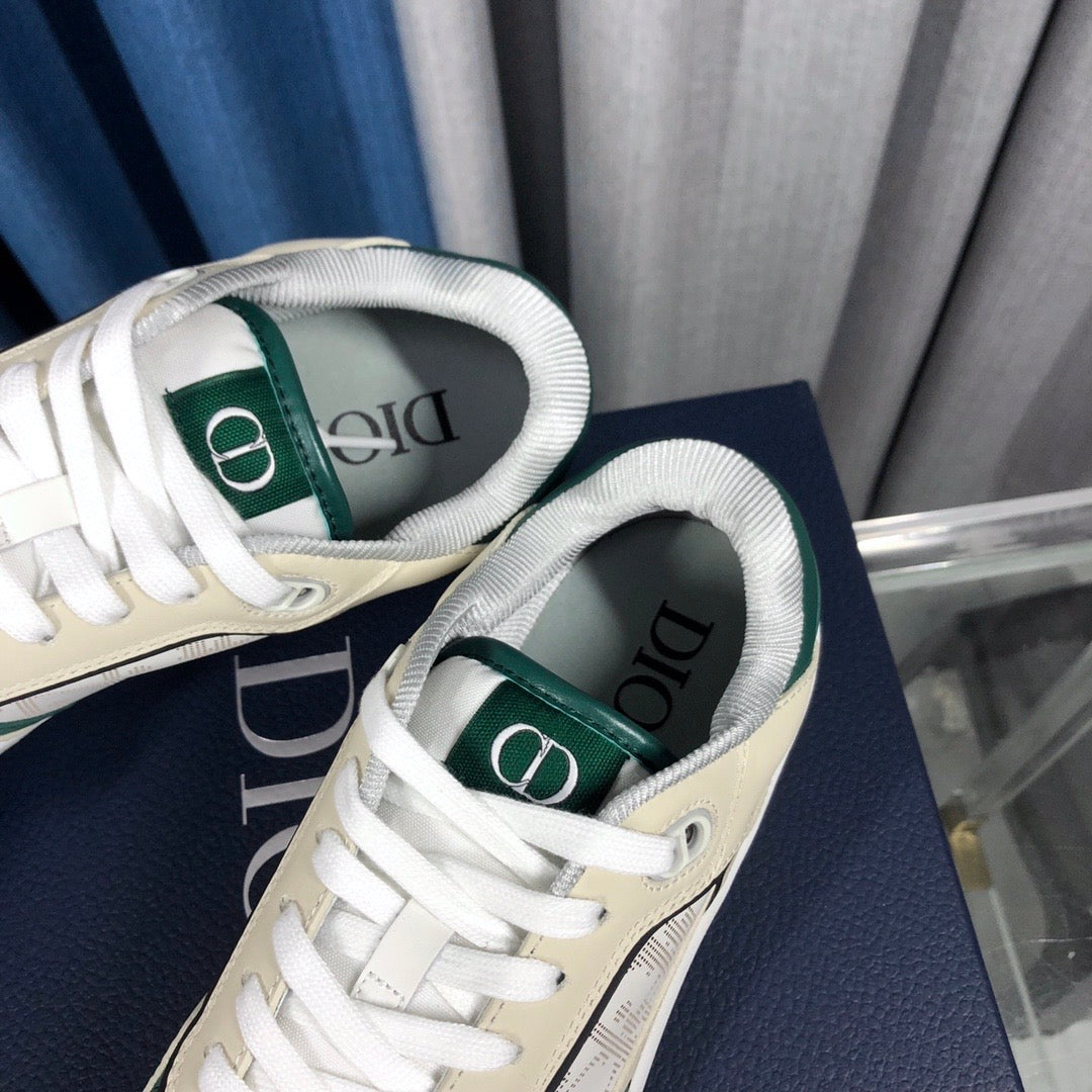 B30 Sneaker