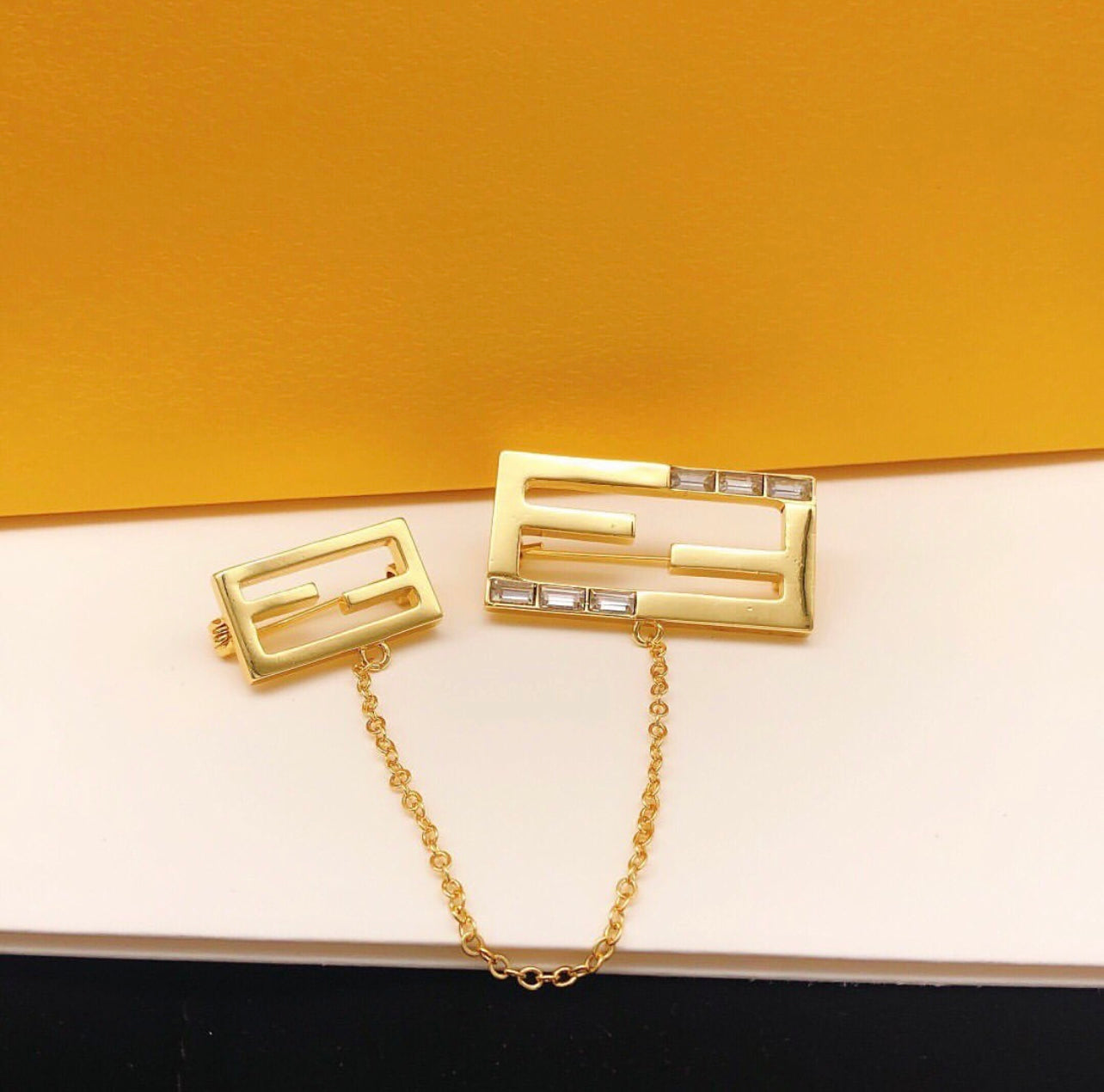 Chain Brooch