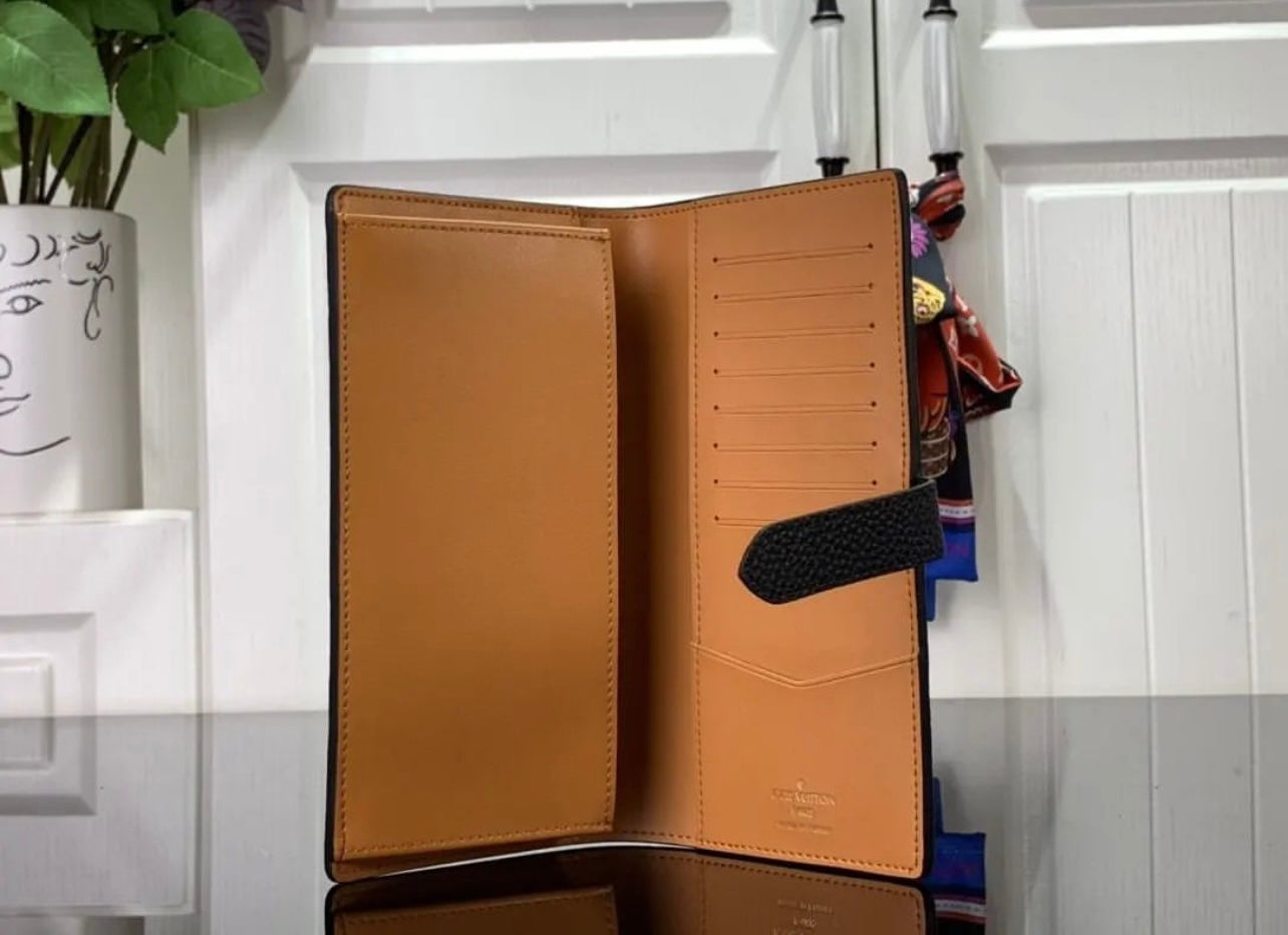 Vertical Wallet