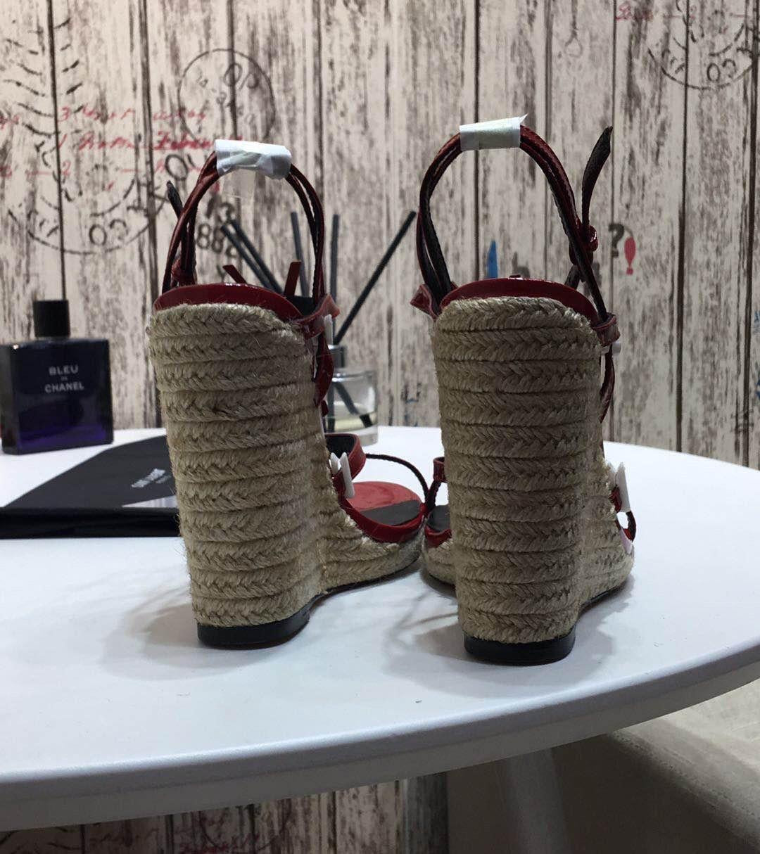Cassandra Wedges