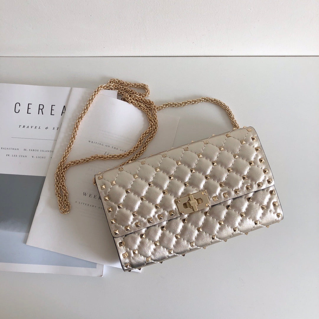 Spike Chain Clutch