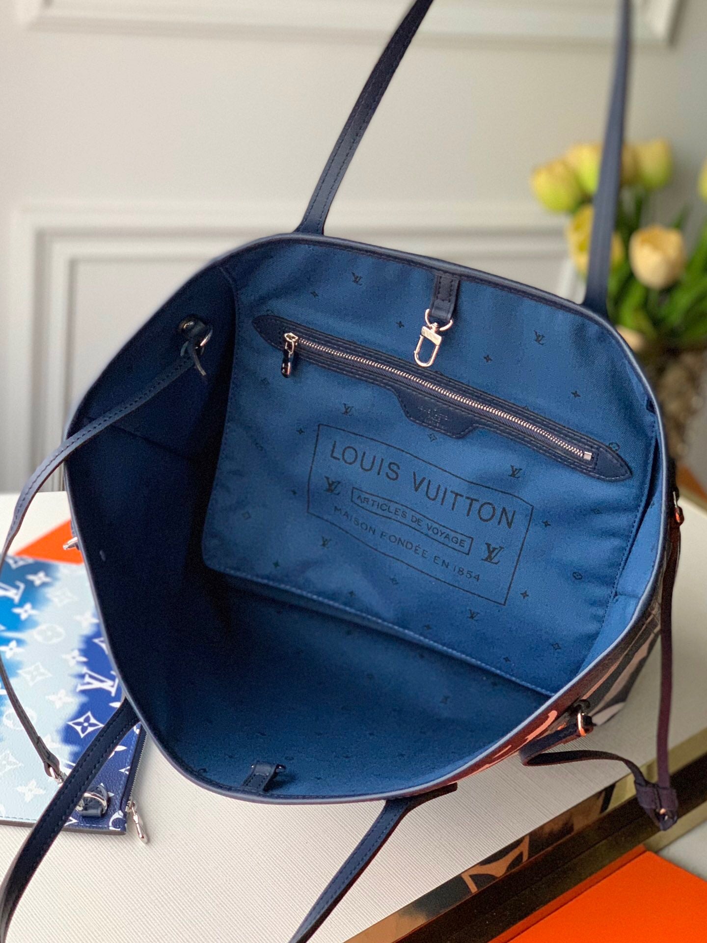Escale Neverfull