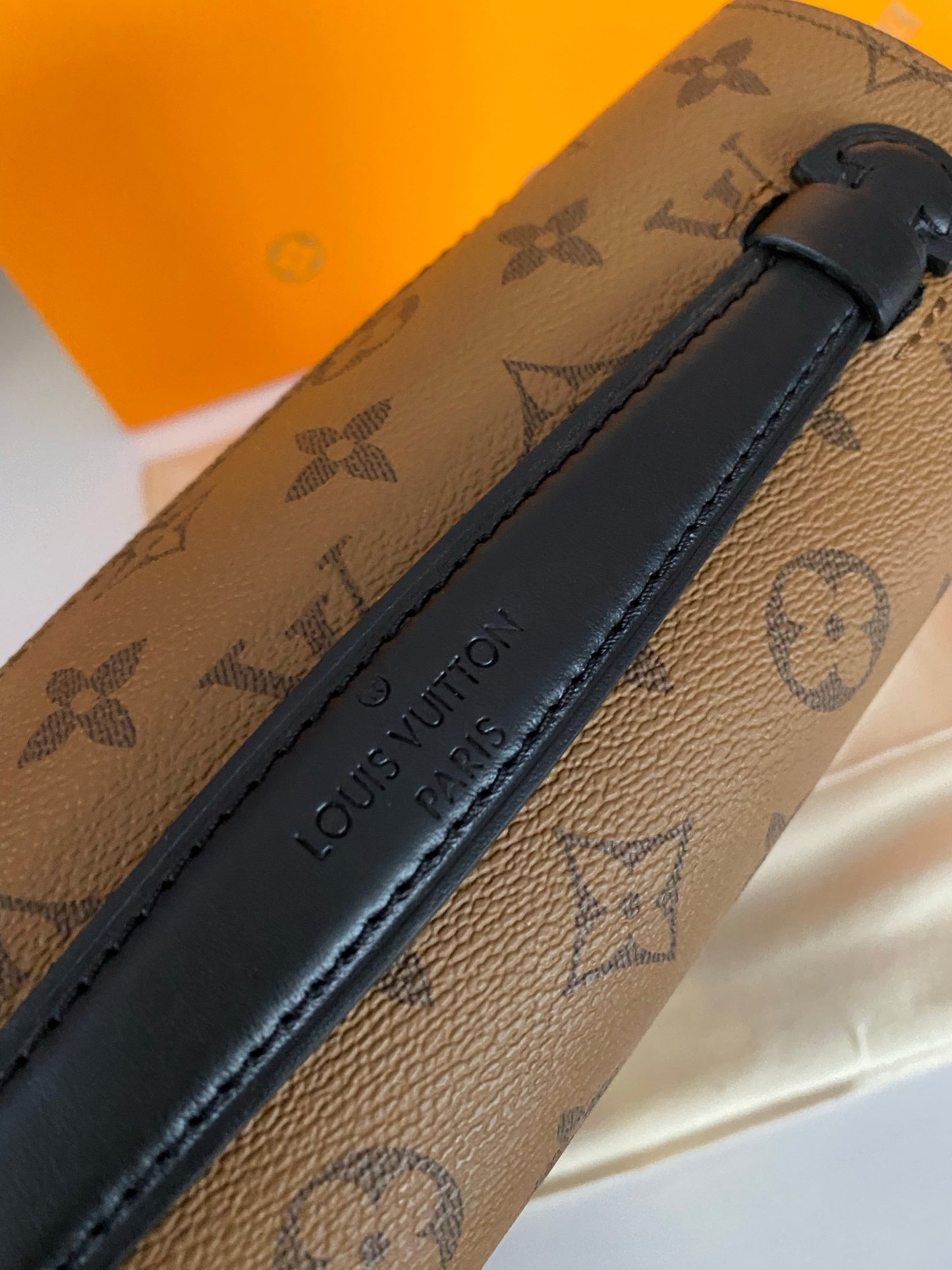 Pochette Metis
