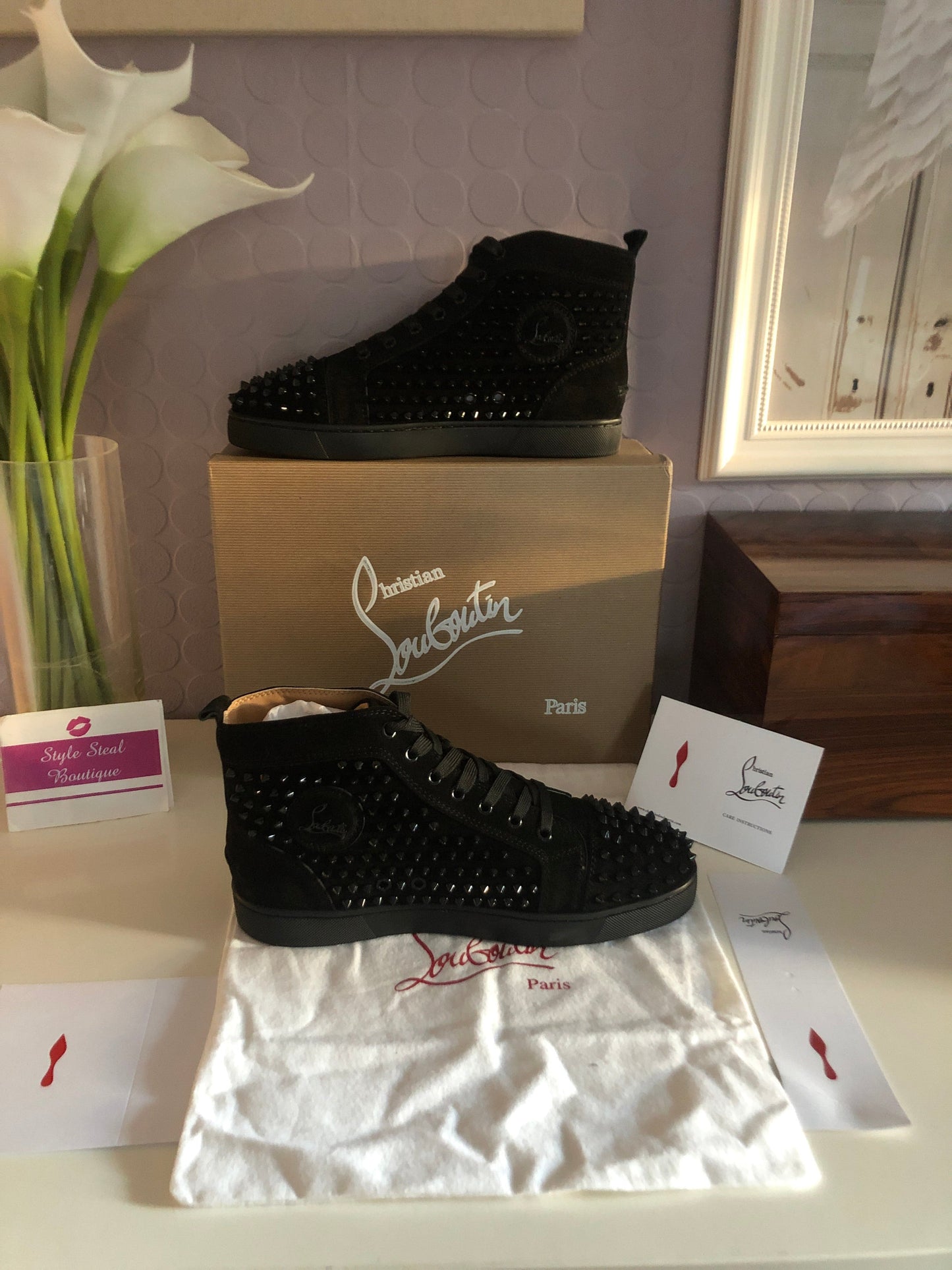 Louis Spikes Womens