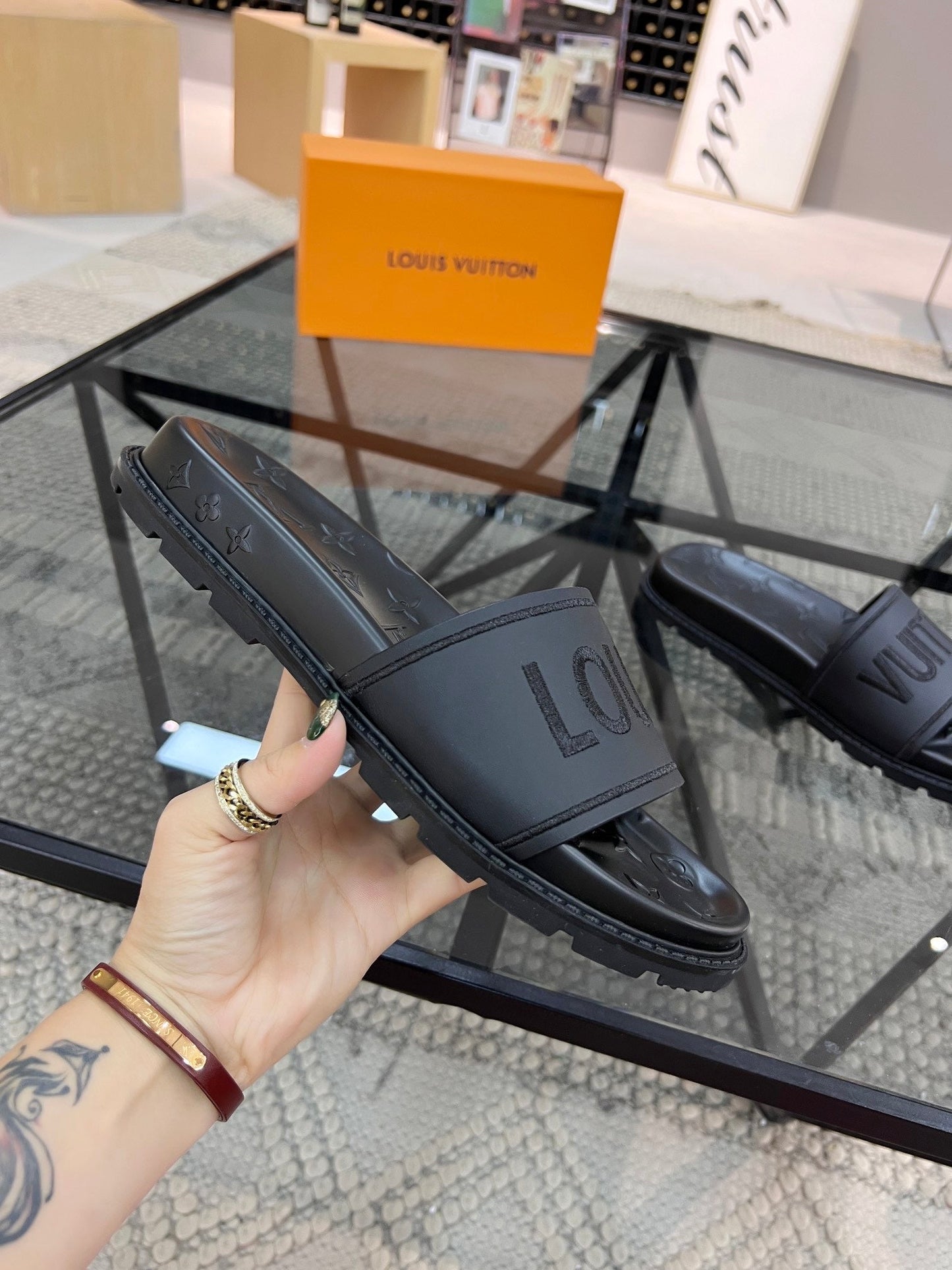 Logo Slides
