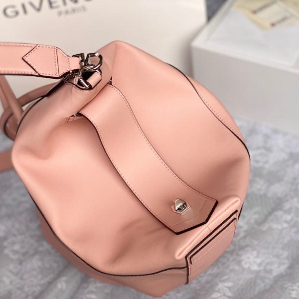 Antigona Soft Leather