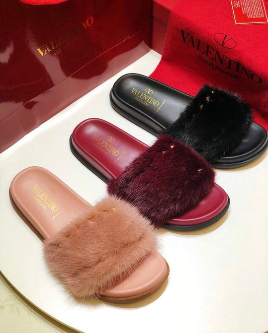 Rockstud Fur Slides