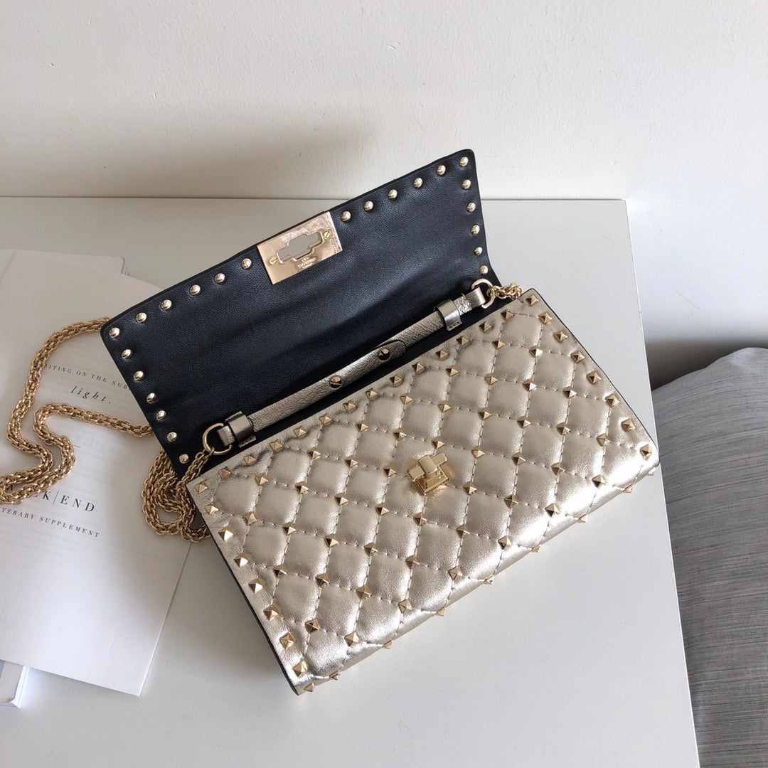 Spike Chain Clutch