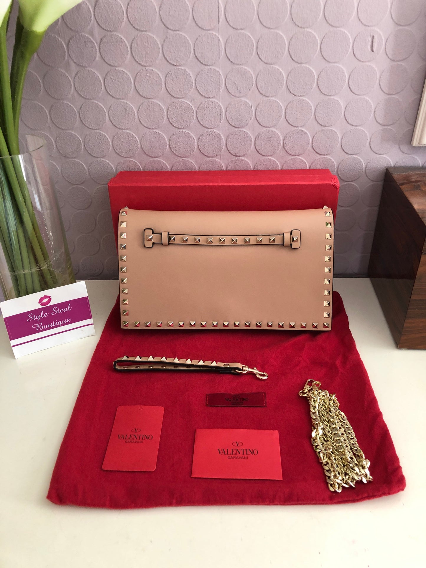 Rockstud Clutch