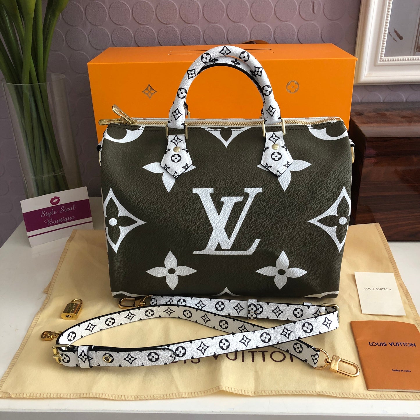 Giant Monogram Speedy 30