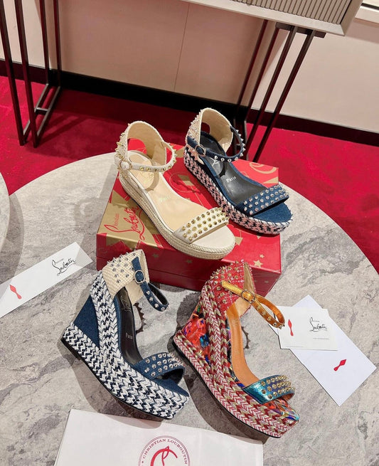 Madmonica Wedges