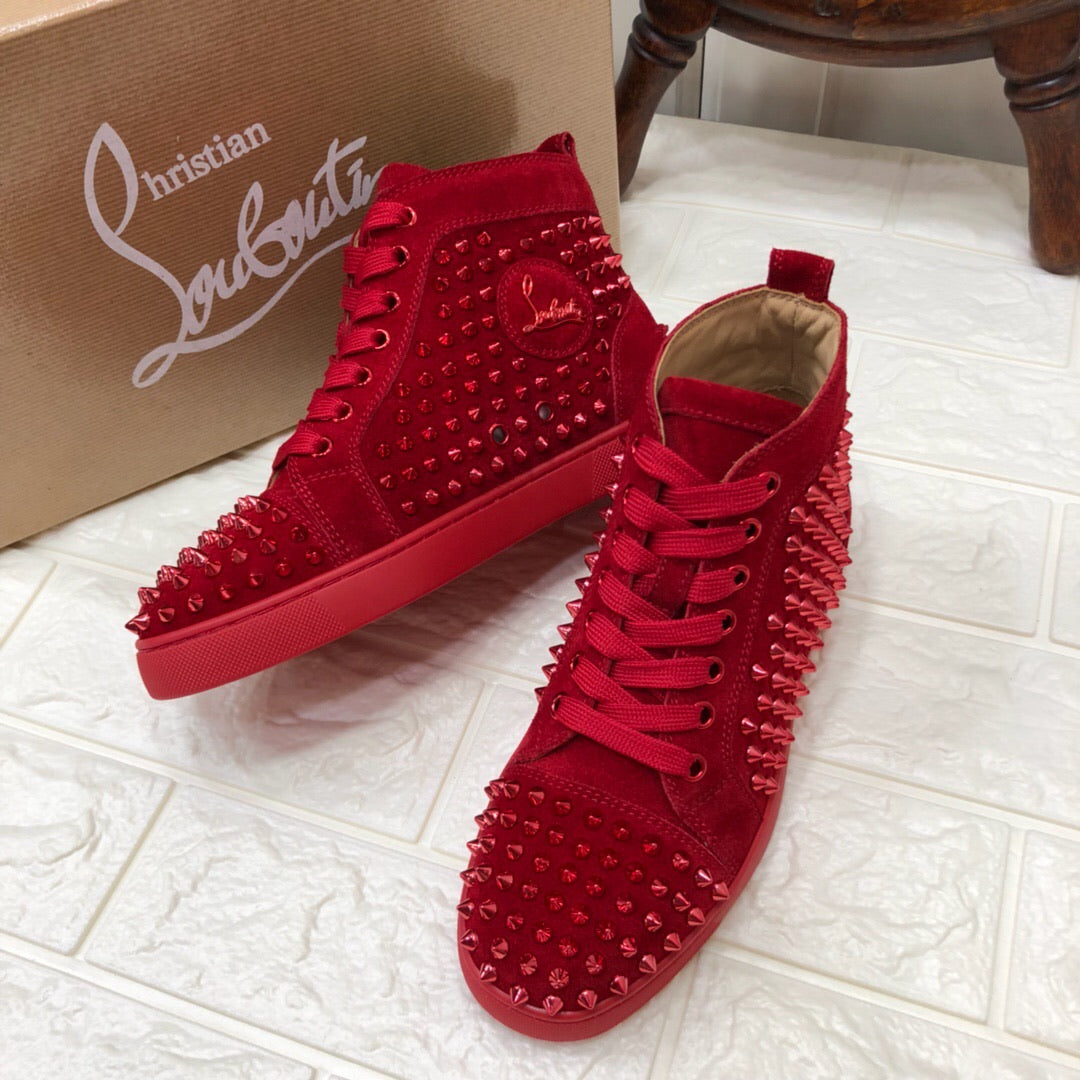 Louis Spikes Womens
