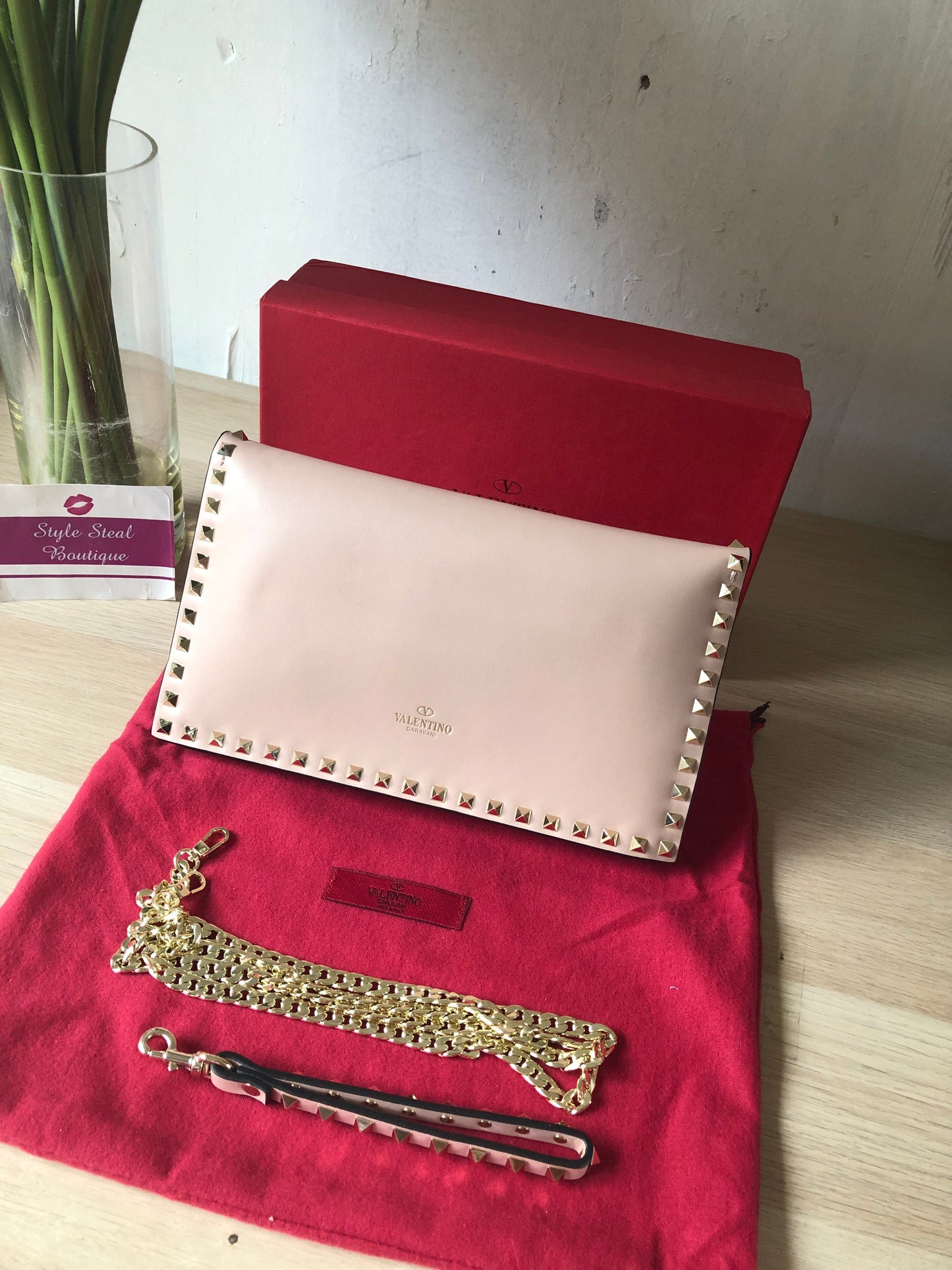 Rockstud Clutch