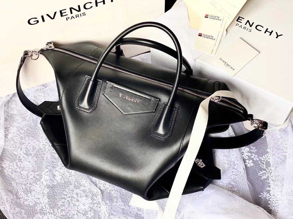 Antigona Soft Leather
