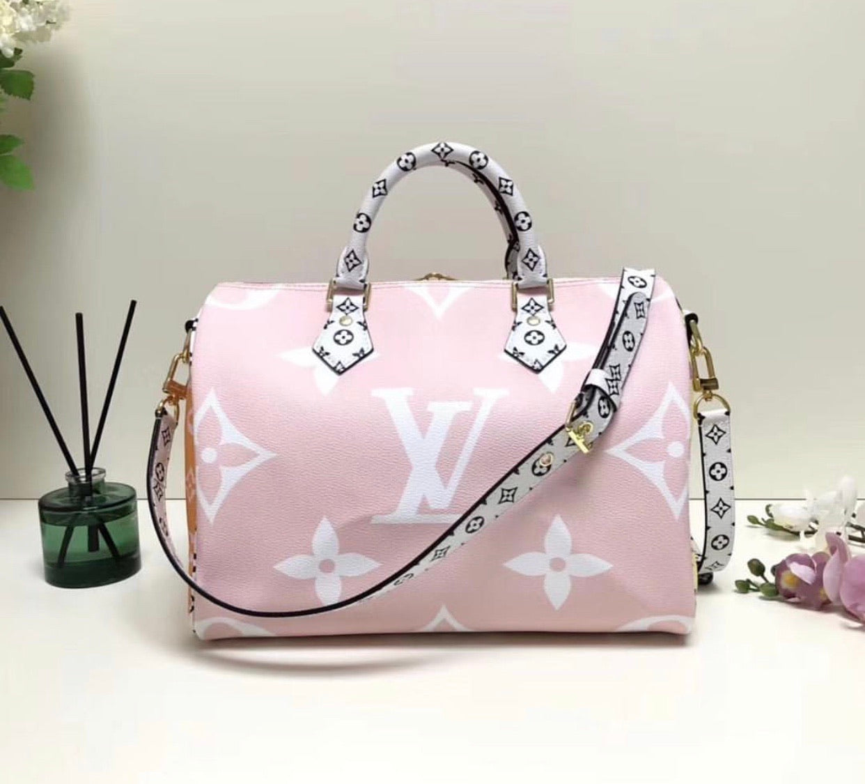 Giant Monogram Speedy 30