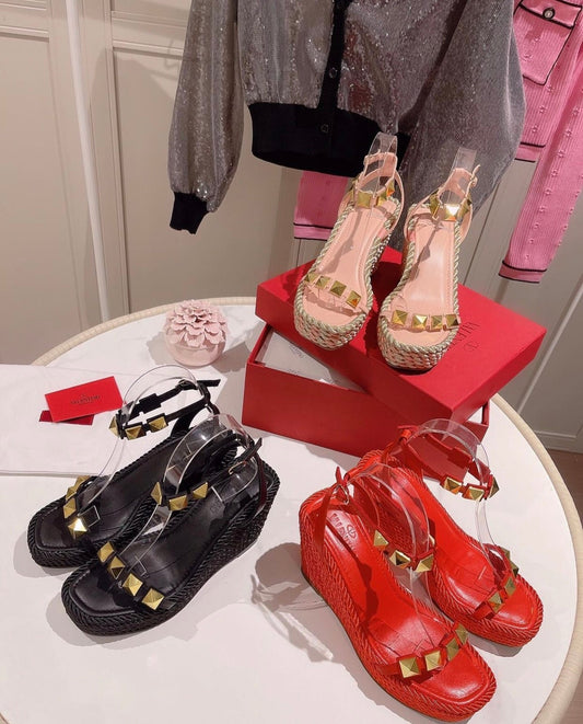 Stud Wedges