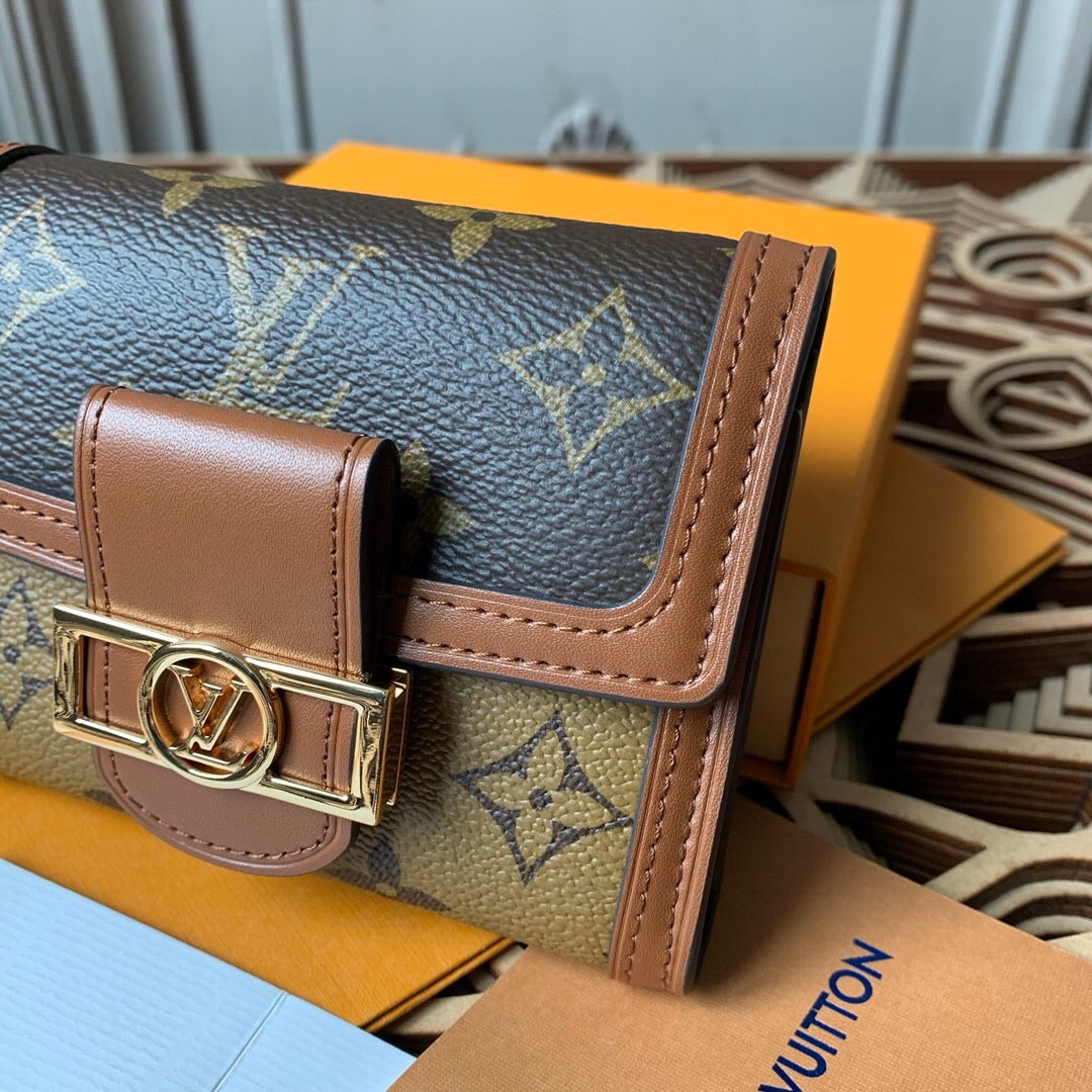 Dauphine Compact Wallet