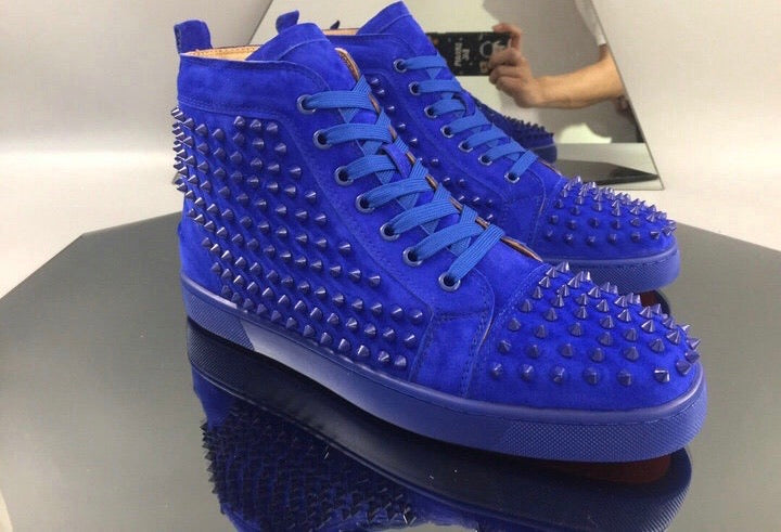 Louis Spikes Womens